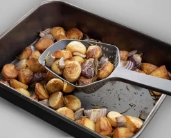 Joseph Joseph Scoop™ Plus Black Colander -Kitchen Essentials Shop 10066 Image 05