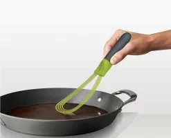 Joseph Joseph Twist™ 2-in-1 Green Whisk -Kitchen Essentials Shop 10539 Image 05 6da13311 8217 4aef 884d 28a4cd46e434