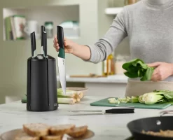 Joseph Joseph Elevate™ Green Knives Carousel 5-piece Set - Editions 7 Joseph Joseph Elevate™ Green Knives Carousel 5-piece Set - Editions -Kitchen Essentials Shop 10541 Image 03