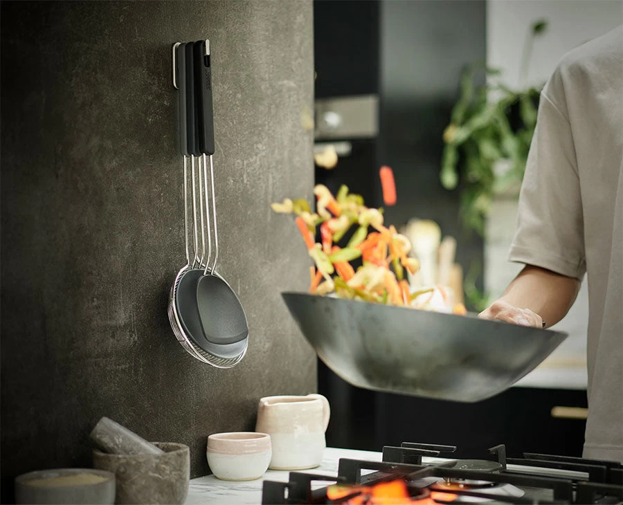 Joseph Joseph Nest™ Fusion 3-piece Black Wok Utensil Set 2 Joseph Joseph Nest™ Fusion 3-piece Black Wok Utensil Set - Image 2