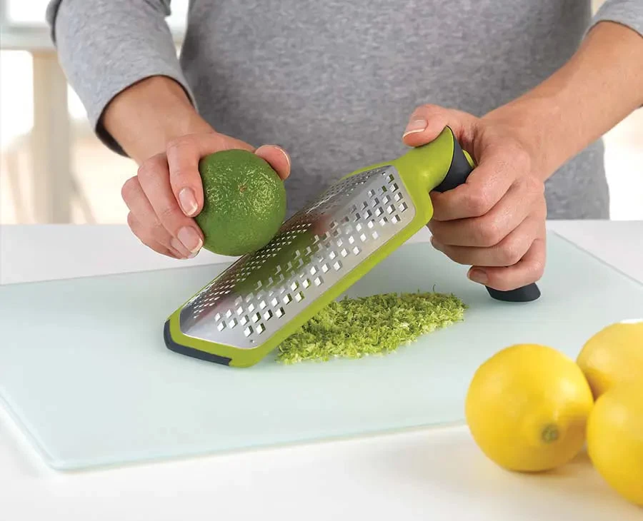 Joseph Joseph Twist Grater™ 2 Joseph Joseph Twist Grater™ - Image 2