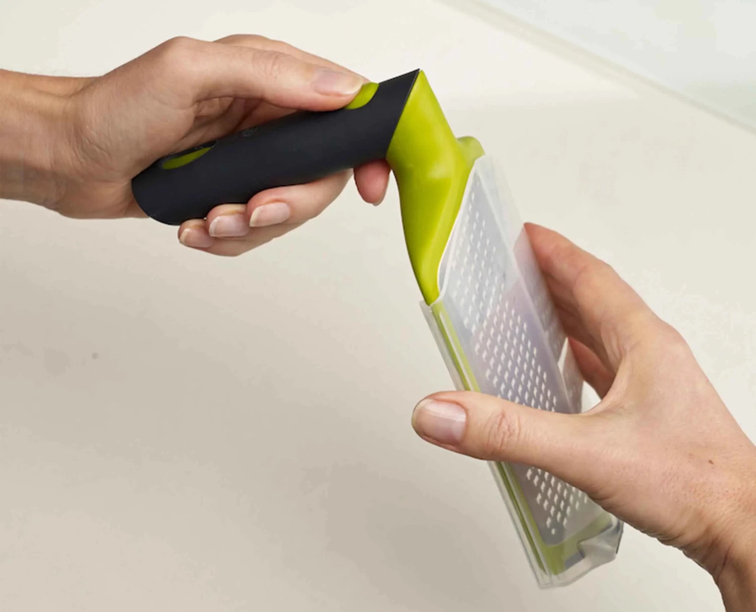 Joseph Joseph Twist Grater™ 5 Joseph Joseph Twist Grater™ - Image 5