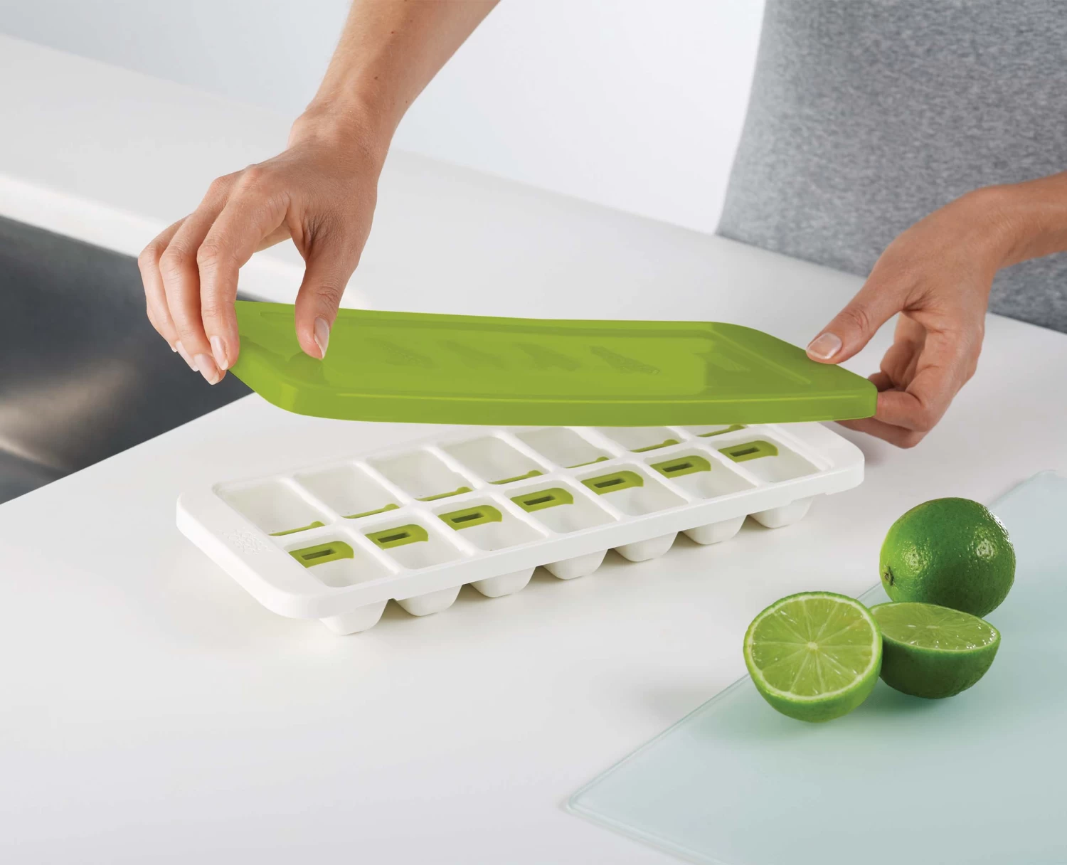 Joseph Joseph QuickSnap™ Plus Green Ice Cube Tray 5 Joseph Joseph QuickSnap™ Plus Green Ice Cube Tray - Image 5