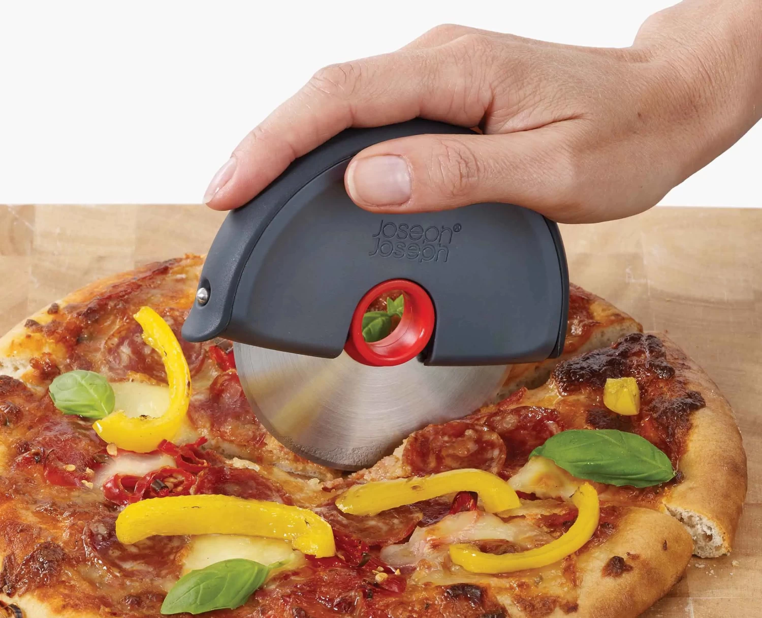 Joseph Joseph Disc Easy-clean Grey Pizza Cutter 3 Joseph Joseph Disc Easy-clean Grey Pizza Cutter - Image 3