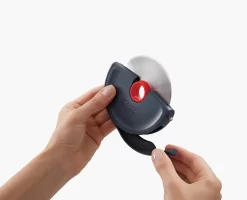 Joseph Joseph Disc Easy-clean Grey Pizza Cutter 12 Joseph Joseph Disc Easy-clean Grey Pizza Cutter -Kitchen Essentials Shop 20038 Media 06