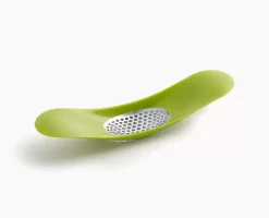 Joseph Joseph Rocker™ Green Garlic Crusher