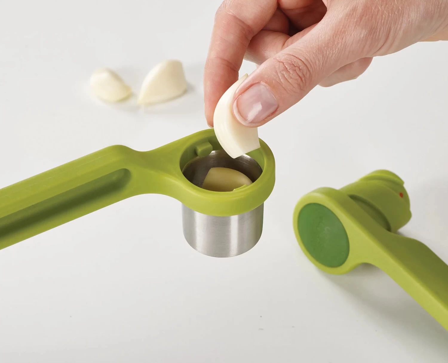 Joseph Joseph Helix Green Garlic Press 4 Joseph Joseph Helix Green Garlic Press - Image 4