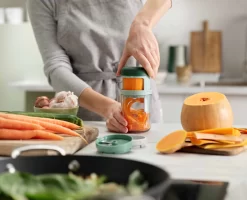 Joseph Joseph Spiro™ Green Hand-held Spiralizer - Editions 9 Joseph Joseph Spiro™ Green Hand-held Spiralizer - Editions -Kitchen Essentials Shop 20183 Image 03