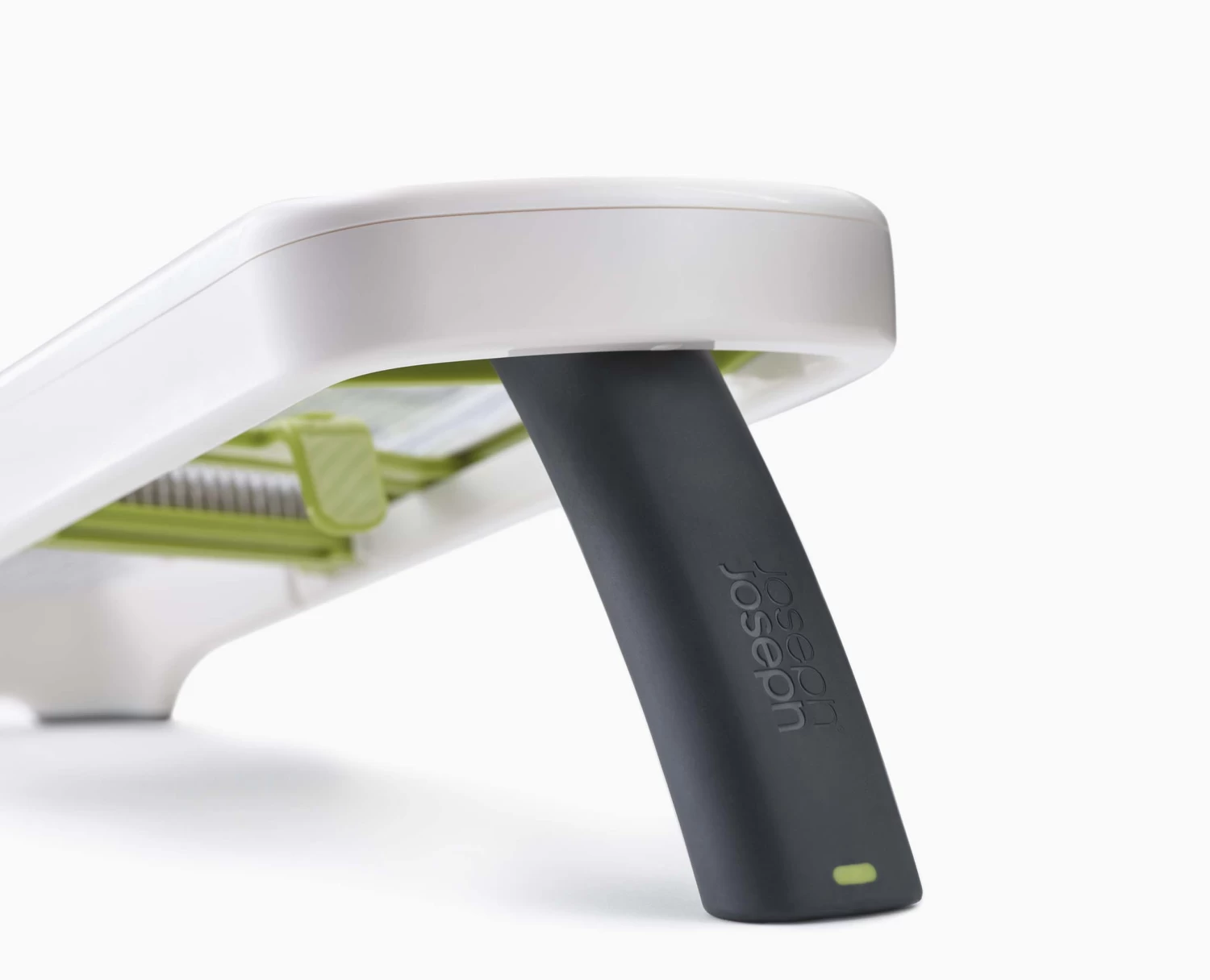 Joseph Joseph Multi-Grip™ Mandoline Plus White 7 Joseph Joseph Multi-Grip™ Mandoline Plus White - Image 7