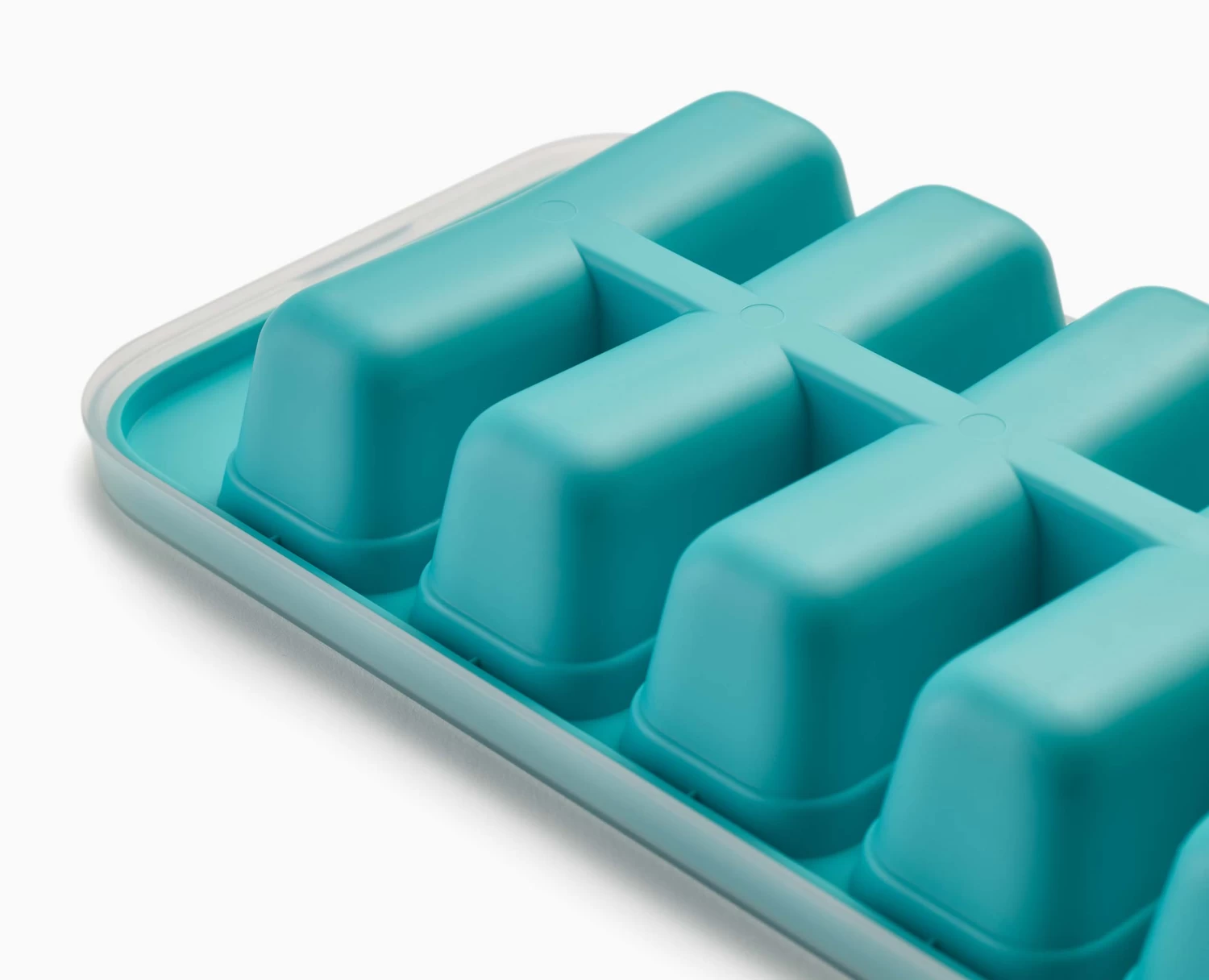 Joseph Joseph Flow™ Pack Of 2 Easy-fill Blue Ice-cube Trays 7 Joseph Joseph Flow™ Pack Of 2 Easy-fill Blue Ice-cube Trays - Image 7