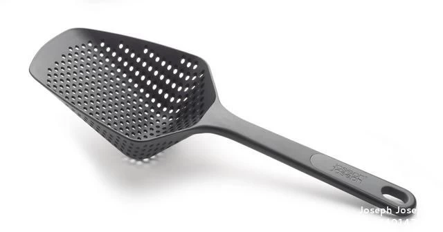 Joseph Joseph Scoop Colander Plus Large - Black 1 Joseph Joseph Scoop Colander Plus Large - Black