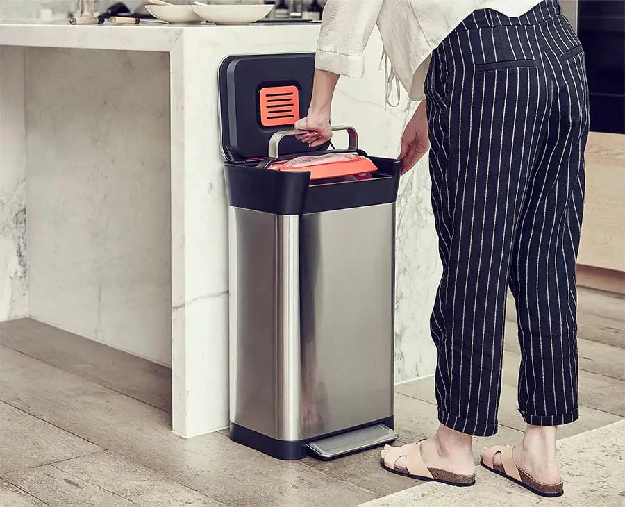 Joseph Joseph Titan 30L Stainless-steel Trash Compactor 2 Joseph Joseph Titan 30L Stainless-steel Trash Compactor - Image 2