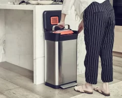 Joseph Joseph Titan 30L Stainless-steel Trash Compactor 9 Joseph Joseph Titan 30L Stainless-steel Trash Compactor -Kitchen Essentials Shop 30030 Media 04