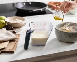 Joseph Joseph Align™ 2-piece Easy-read Grey Measuring Jug Set -Kitchen Essentials Shop 40109 Image 05