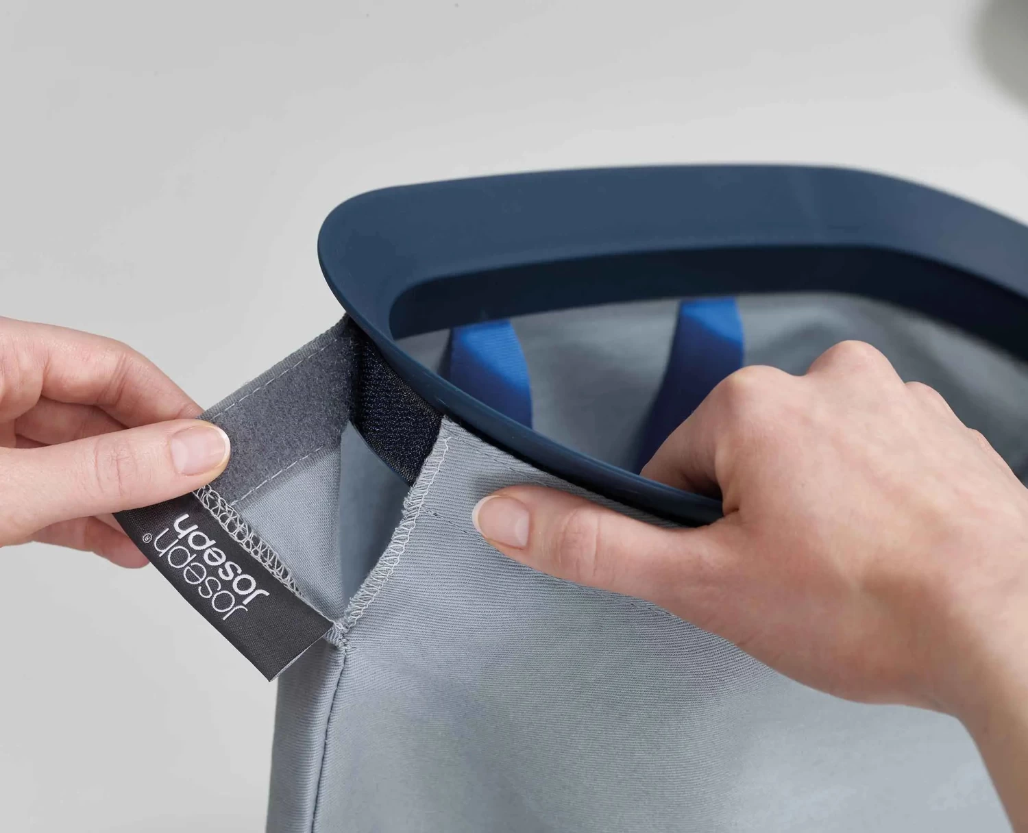 Joseph Joseph Tota 90L Black Laundry Separation Basket 7 Joseph Joseph Tota 90L Black Laundry Separation Basket - Image 7