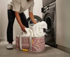 Joseph Joseph Hold-All™ Peach Collapsible 35L Laundry Basket -Kitchen Essentials Shop 50038 PDP 03