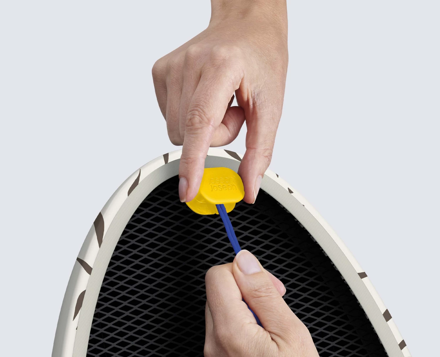 Joseph Joseph Glide Ecru Ironing Board Cover 4 Joseph Joseph Glide Ecru Ironing Board Cover - Image 4