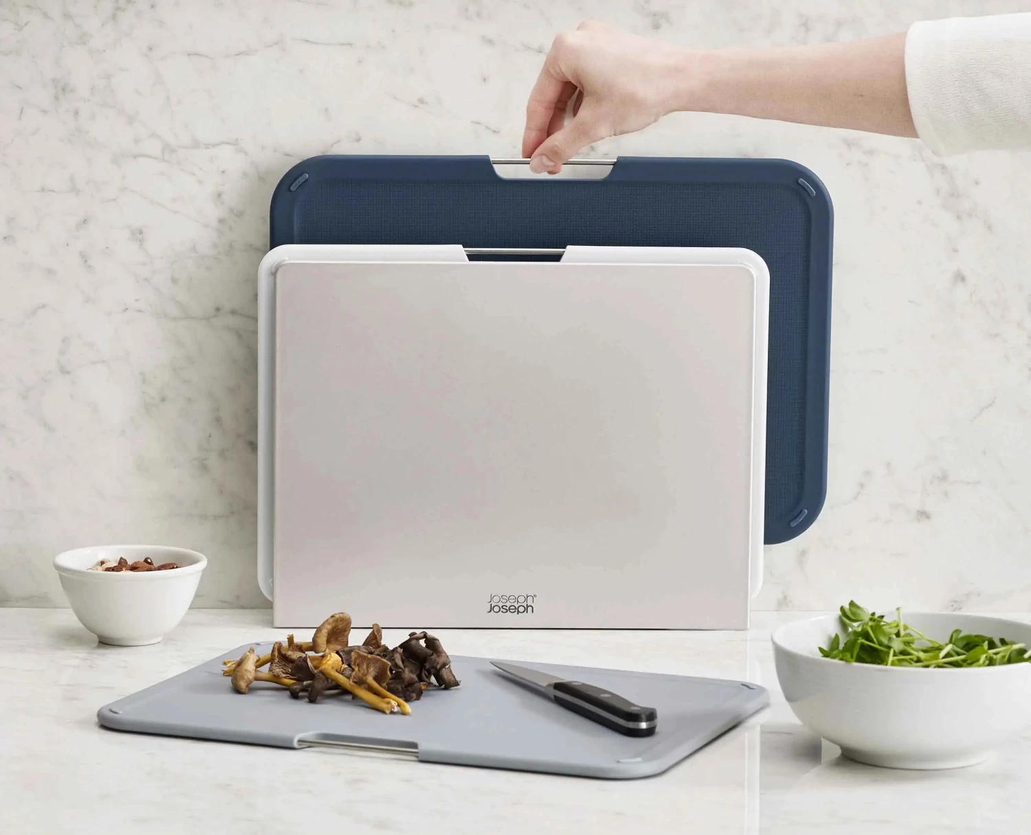 Joseph Joseph Nest™ Boards 3-piece Grey Chopping Board Set 3 Joseph Joseph Nest™ Boards 3-piece Grey Chopping Board Set - Image 3