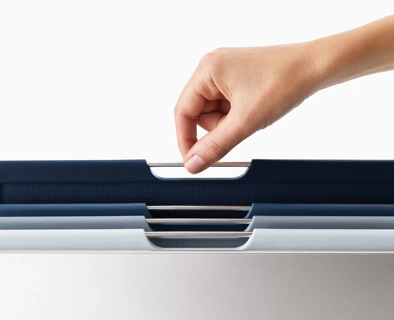 Joseph Joseph Folio™ 4-piece Blue Chopping Board Set - Editions 4 Joseph Joseph Folio™ 4-piece Blue Chopping Board Set - Editions - Image 4