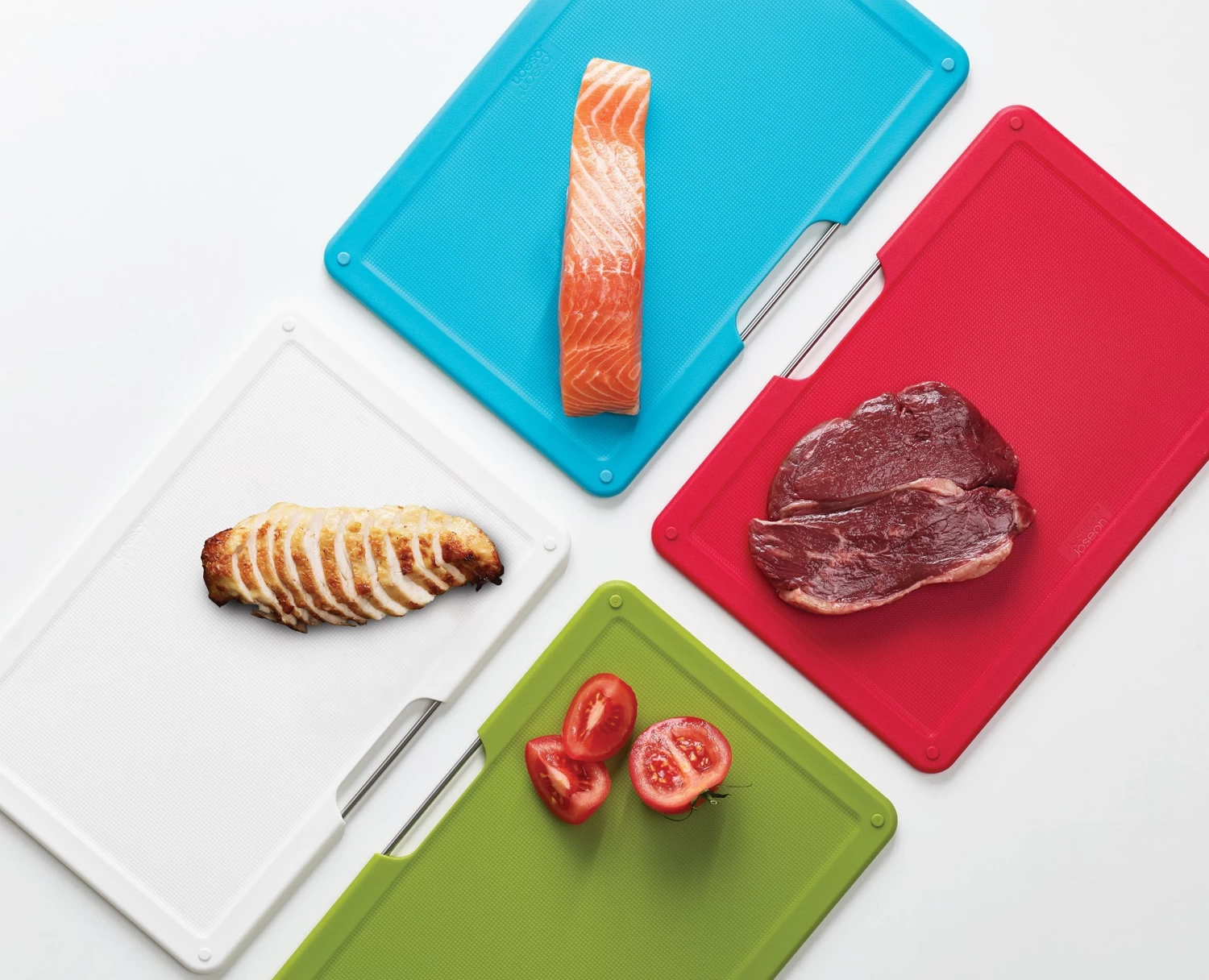 Joseph Joseph Folio™ 4-piece White Chopping Board Set Regular 5 Joseph Joseph Folio™ 4-piece White Chopping Board Set Regular - Image 5