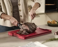 Joseph Joseph Cut&Carve™ Plus Multi-function Red Chopping Board -Kitchen Essentials Shop 60207 Media 03