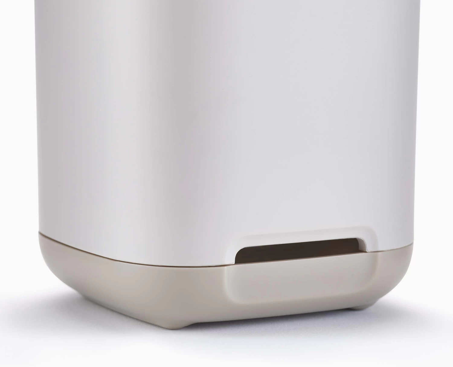 Joseph Joseph EasyStore™ Matt Ecru Toothbrush Holder 6 Joseph Joseph EasyStore™ Matt Ecru Toothbrush Holder - Image 6