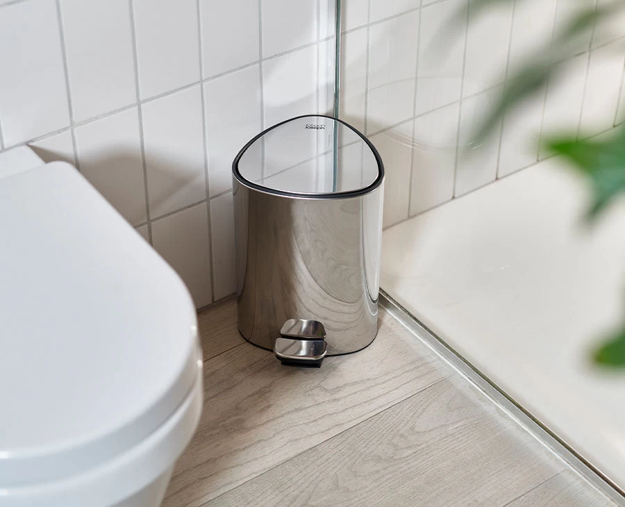 Joseph Joseph EasyStore™ Luxe 5L Stainless-steel Pedal Bin 2 Joseph Joseph EasyStore™ Luxe 5L Stainless-steel Pedal Bin - Image 2