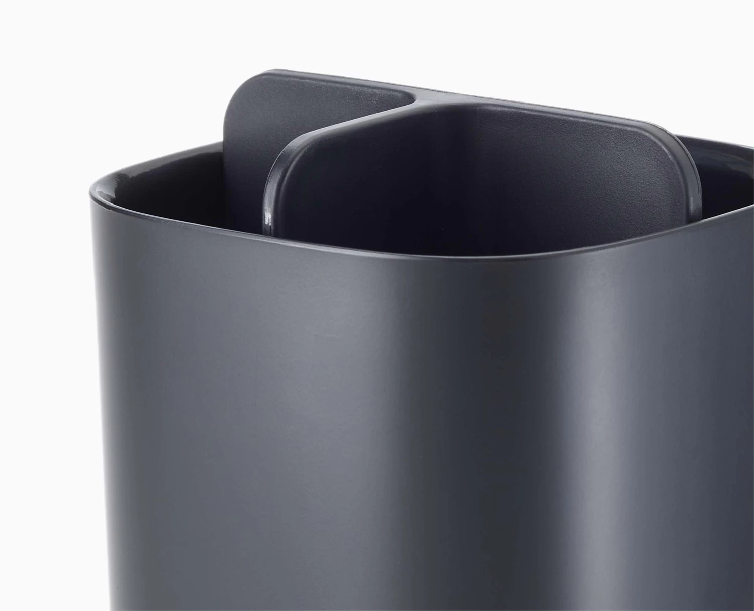 Joseph Joseph EasyStore™ Matt Black Toothbrush Holder 4 Joseph Joseph EasyStore™ Matt Black Toothbrush Holder - Image 4