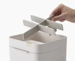 Joseph Joseph Make Me Up Compact Mirror & Makeup Organiser Set -Kitchen Essentials Shop 75007 Media 07