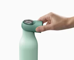 Joseph Joseph Loop™ 500ml Stainless-steel Green Vacuum Insulated Water Bottle 9 Joseph Joseph Loop™ 500ml Stainless-steel Green Vacuum Insulated Water Bottle -Kitchen Essentials Shop 81118 5