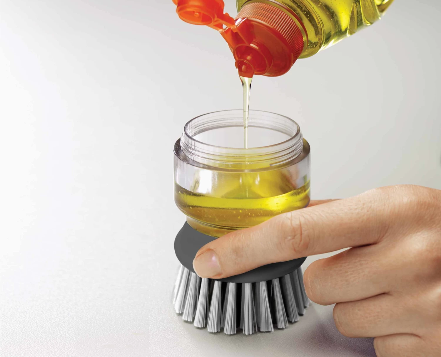 Joseph Joseph Palm Scrub™ Grey Washing-up Brush 4 Joseph Joseph Palm Scrub™ Grey Washing-up Brush - Image 4