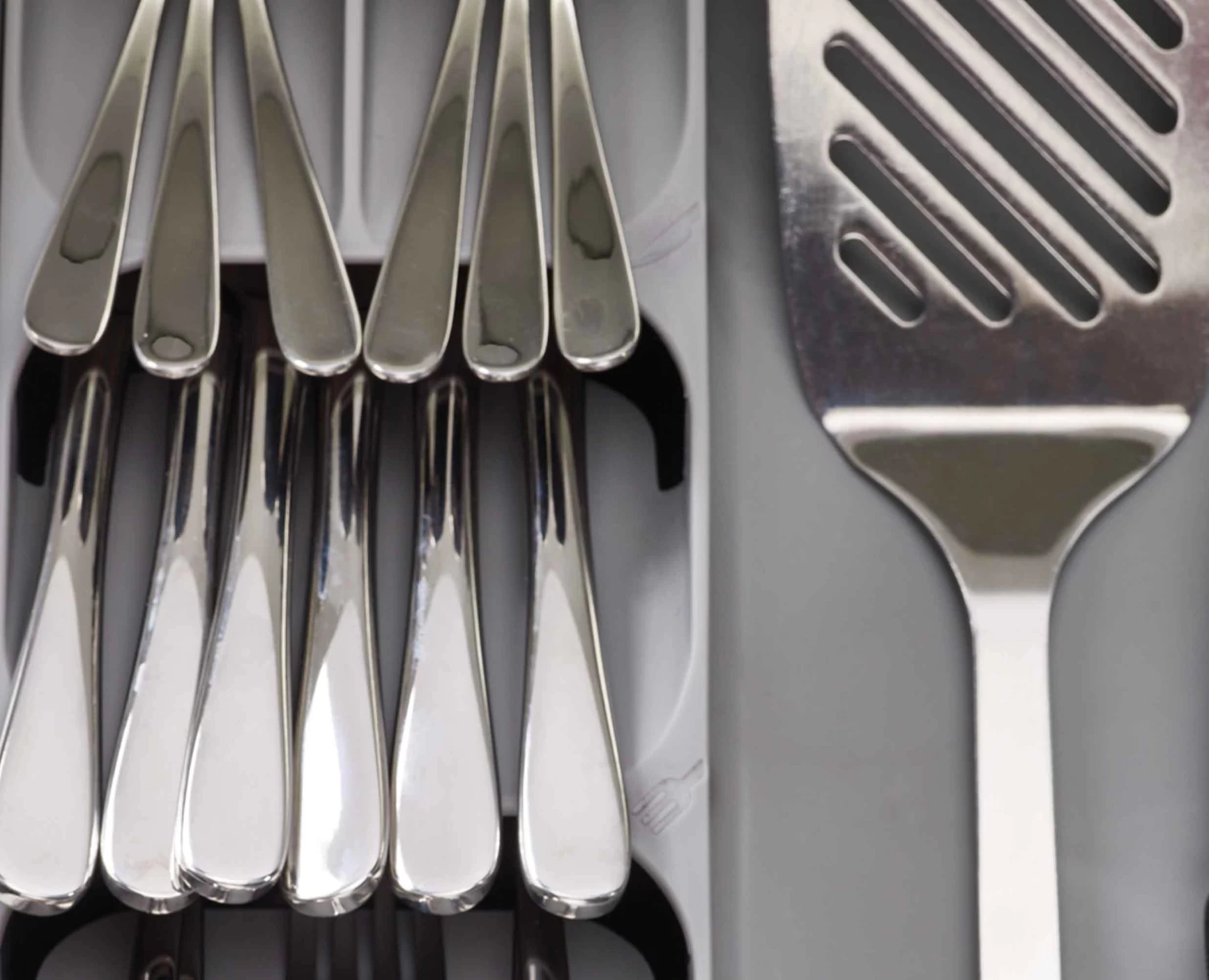 Joseph Joseph DrawerStore™ Grey Cutlery, Utensil & Gadget Organiser 5 Joseph Joseph DrawerStore™ Grey Cutlery, Utensil & Gadget Organiser - Image 5
