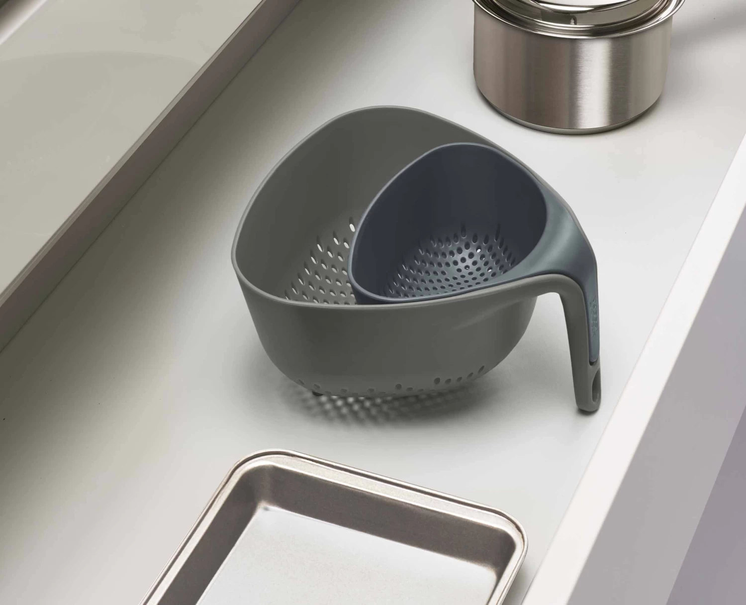 Joseph Joseph Nest™ 2-piece Grey Colander Set 5 Joseph Joseph Nest™ 2-piece Grey Colander Set - Image 5