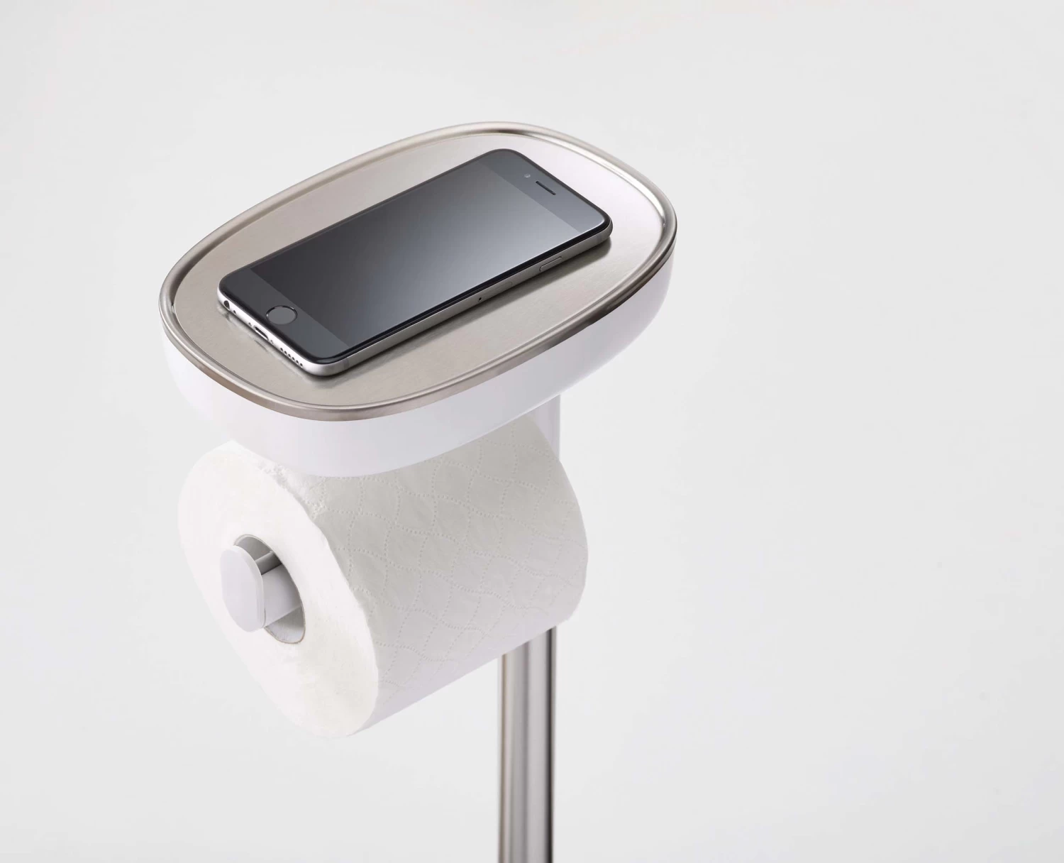 Joseph Joseph EasyStore™ Stainless-steel Toilet Roll Holder 5 Joseph Joseph EasyStore™ Stainless-steel Toilet Roll Holder - Image 5